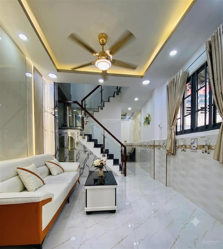 Bán nhà gấp hẻm quang trung, 26m2, tặng nội thất giá 2,39 tỷ