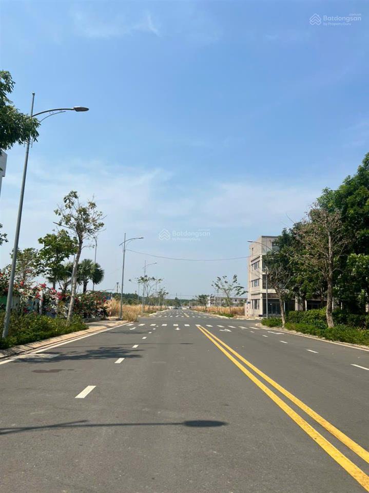 Thanh lí gấp 100m2 trong khu gem sky world, 1ty770 sổ sẵn, gặp chủ thương lượng!
