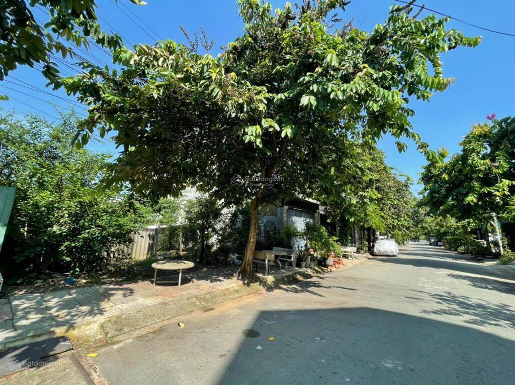 Liền kề vinhomes hóc môn113m2chỉ 1tỷ850kinh doanh được ngaydân cư đông đúcsổ sẵn!!!