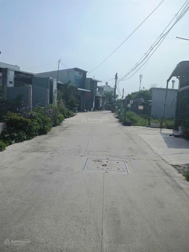 Đất sổ sẵn, khu trung tâm kế vinhomes hóc môn 2tỷ150! công chứng ngay thiện chí thương lượng!