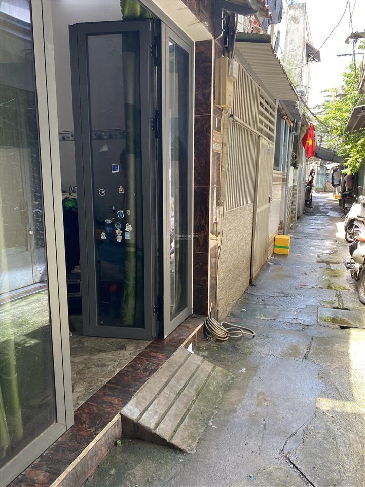 Bán nhà đối diện siêu thị giga mall thủ đức, ngay khu trung tâm