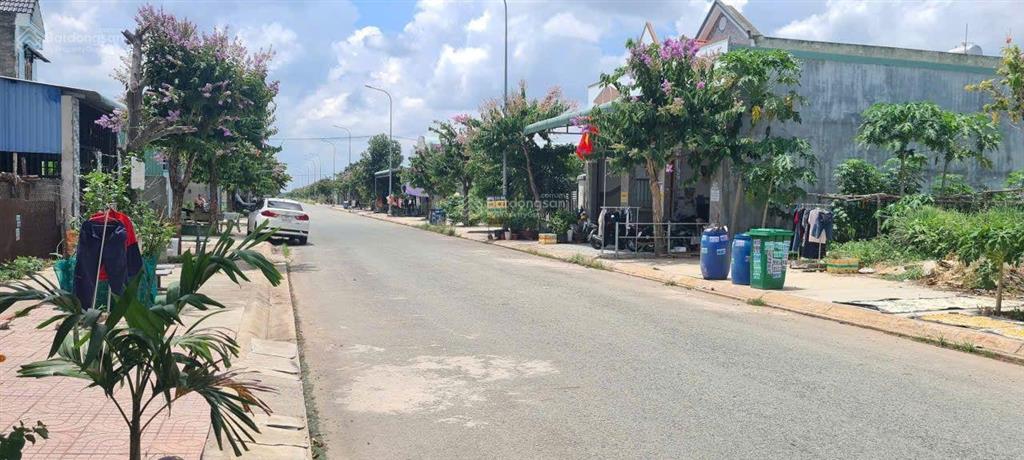 Mình cần bán lô đất vsip2 mở rộng, tân uyên, dt 247m², mặt tiền 7m, giá đầu tư cực tốt chỉ 3.2 tỷ