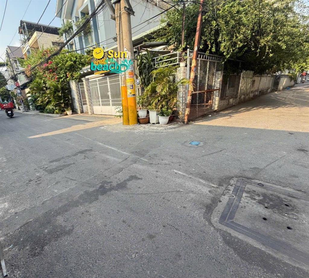 Bán nhà lô góc 2 mt đường lớn ngang 8m dài 23.5m  dt ~191m2 dương quảng hàm, phường 5, gò vấp