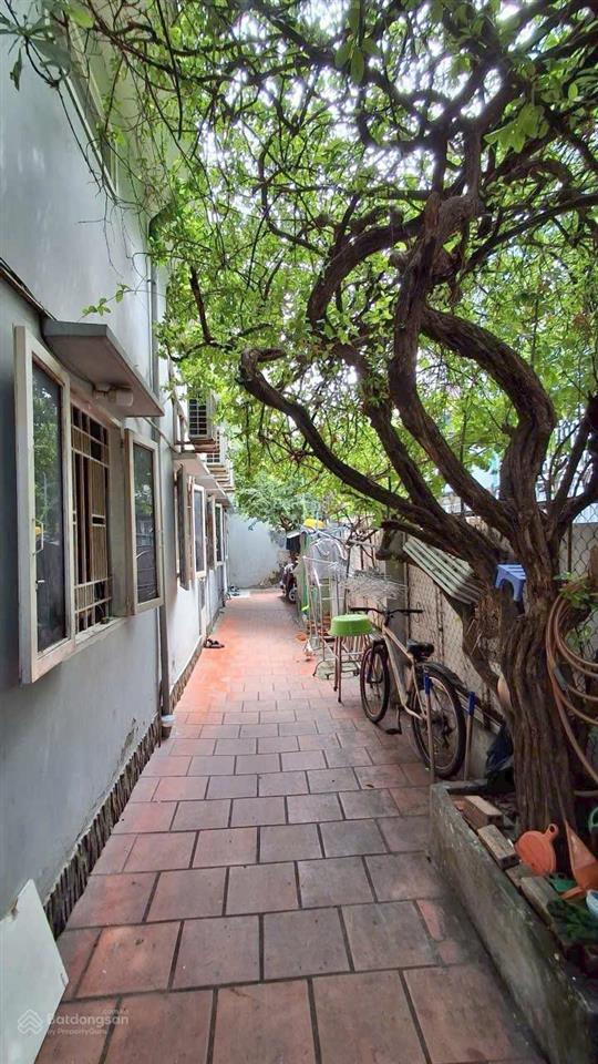 Bán nhà lô góc 2 mt đường lớn ngang 8m dài 23.5m  dt ~191m2 dương quảng hàm, phường 5, gò vấp