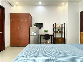 Phòng ban công cửa sổ thoáng sạch sẽ tiện nghi. nguyễn đỉnh chiểu quận . đầu đủ nt giá 6.8 tr