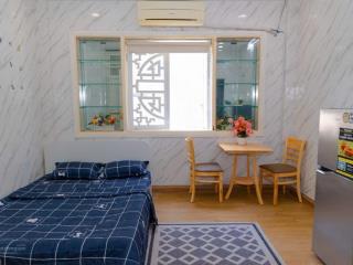 Phòng mới setup sạch đẹp thoáng. cửa sổ lớn. đầy đủ nội thất. ngay võ thị sáu. đinh tiên hoàng. 6tr