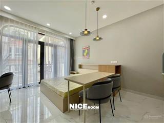 Phòng mới đẹp thang máy ban công. sạch đẹp tiện nghi . thuận tiện đi lại. giá 8.x tr