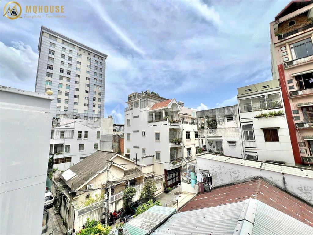 Phòng chdv sạch sẽ tiện nghi. ngay trung tâm q1. gần công viên, chợ, siêu thị.