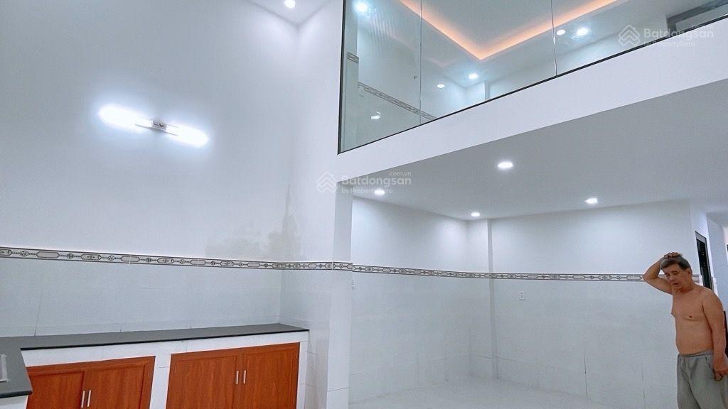 Bán nhà mặt tiền đường số 2 nhà mới 3 tầng diện tích gần 100m giá 7.45 tỷ