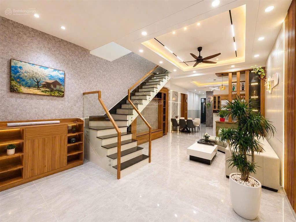 Chính chủ bán nhà mt đường thông mỹ hạnh bắc cách ngã 3 mỹ hạnh 300m shr hoàn công, giá chỉ 3,25 tỷ