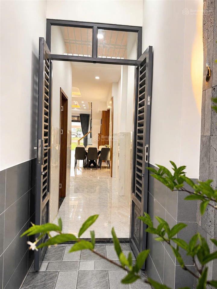 Chính chủ bán nhà mt đường thông mỹ hạnh bắc cách ngã 3 mỹ hạnh 300m shr hoàn công, giá chỉ 3,25 tỷ