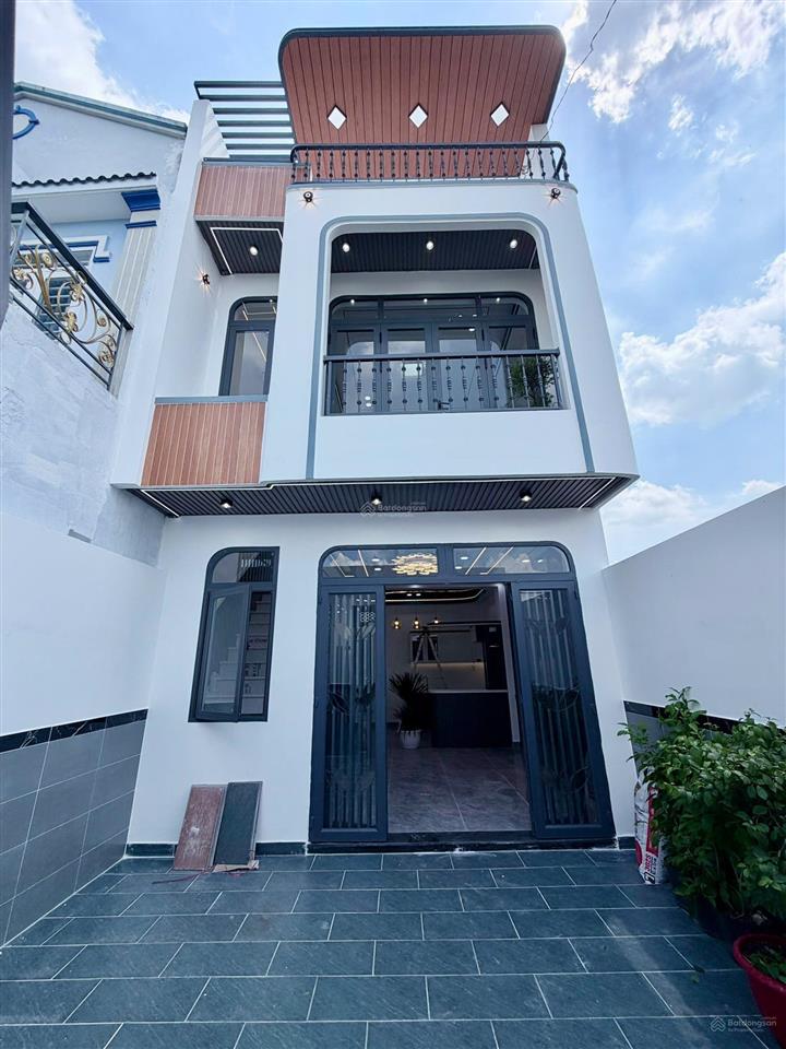 Bán nhà 1 lầu đức hòa đông  shr hoàn công  3pn, đường nhựa thông, gần kcn tân đức chỉ 2,15 tỷ tl