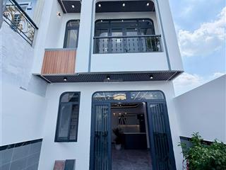 Bán nhà 1 lầu đức hòa đông  shr hoàn công  3pn, đường nhựa thông, gần kcn tân đức chỉ 2,15 tỷ tl