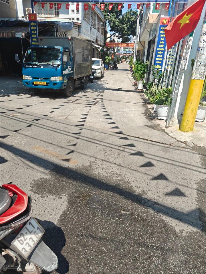 Nhà 3 tầng 6 tỷ lớn xíu, 2 mặt tiền kinh doanh gần aeon tân phú thông các quận 64m2