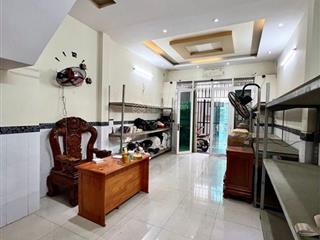 Hót bình tân chỉ 6tỷ lớn xíu nhà đẹp 2tầng sát chợ hẻm 6m thông thoáng vào ở ngay 64m2