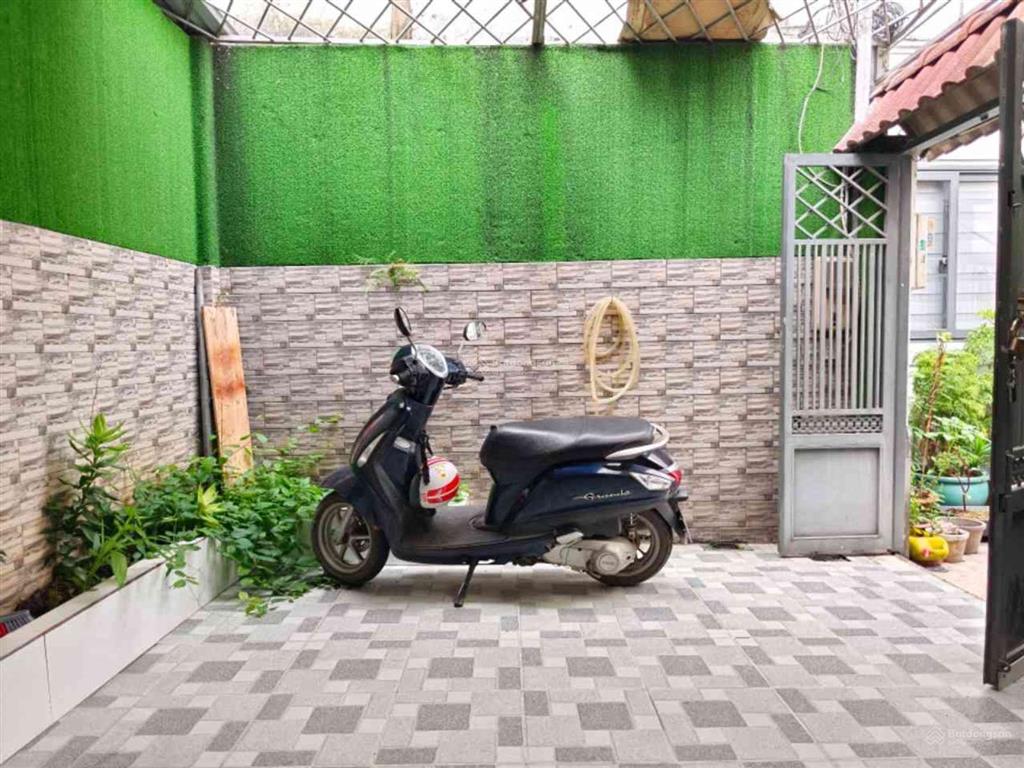 Tân phú chỉ hơn 5 tỷ nhà đẹp giá mềm hơn bình tân hxh 2 tầng 68m²