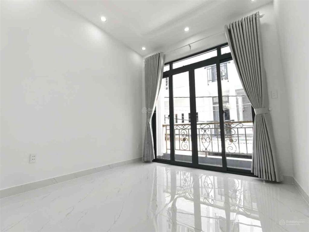 Mới keng 2 tầng chỉ 3 tỷ hơn sát mặt tiền phú thọ hòa tân phú nhà btct hẻm thông dọn đồ ở ngay