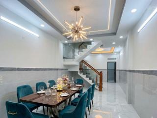 Xịn mịn 3tầng giá tốt chỉ 4tỷ nhà mới đẹp hẻm xh thông hẻm nhựa ngang khủng 8m 42m2 4pn vào ở ngay