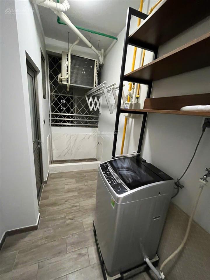 Chủ nhà thiện chí bán gấp ch midtown 130m2 có ô xe dưới hầm, giá 15 tỷ. sẵn sổ  0931 003 *** giang