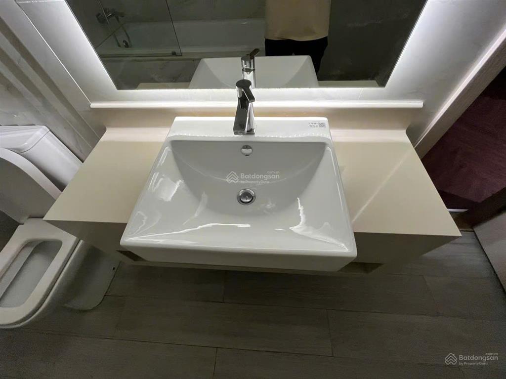 Chủ nhà thiện chí bán gấp ch midtown 130m2 có ô xe dưới hầm, giá 15 tỷ. sẵn sổ  0931 003 *** giang