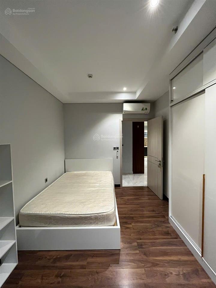 Chủ nhà thiện chí bán gấp ch midtown 130m2 có ô xe dưới hầm, giá 15 tỷ. sẵn sổ  0931 003 *** giang