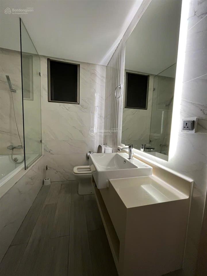 Chủ nhà thiện chí bán gấp ch midtown 130m2 có ô xe dưới hầm, giá 15 tỷ. sẵn sổ  0931 003 *** giang