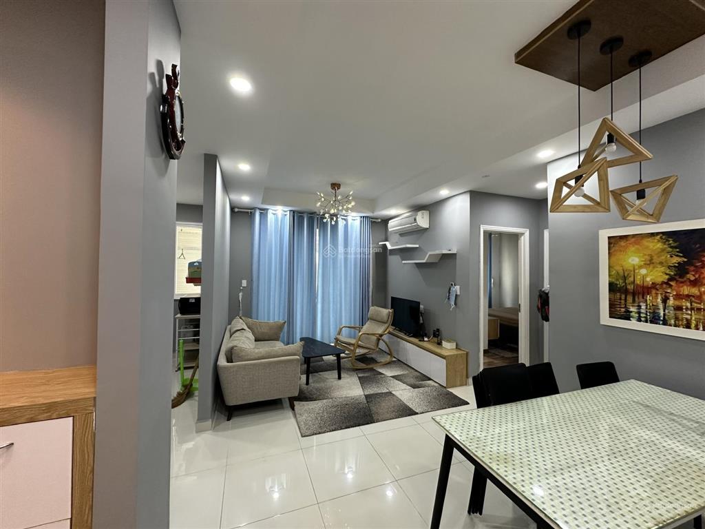 Căn hộ florita q7, 2pn + 2wc 68m2 giá 5 tỷ. bao thuế phí.  0931 003 ***