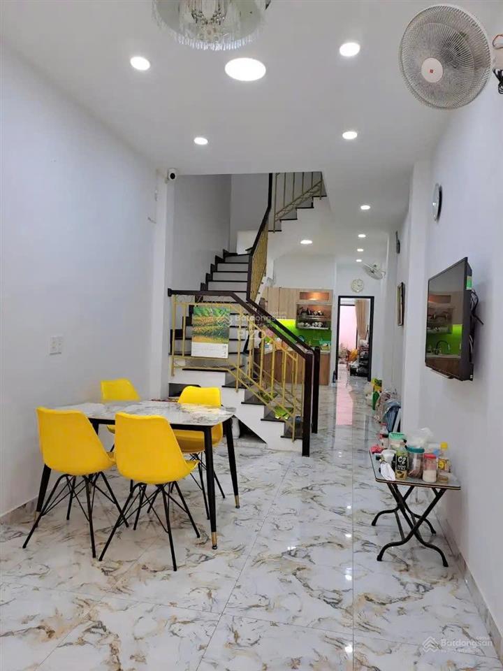 Siêu rẻ chỉ 9,5 tỷ, dtcn (83.4m2) ngay khu phan xích long phú nhuận