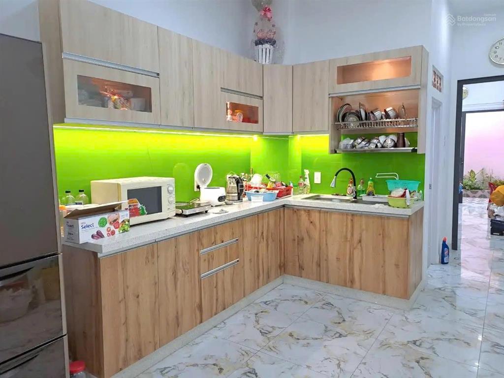 Siêu rẻ chỉ 9,5 tỷ, dtcn (83.4m2) ngay khu phan xích long phú nhuận