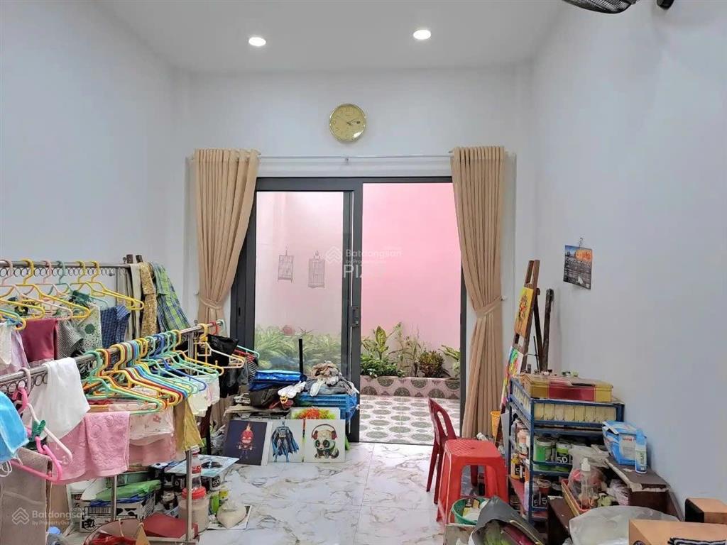 Siêu rẻ chỉ 9,5 tỷ, dtcn (83.4m2) ngay khu phan xích long phú nhuận