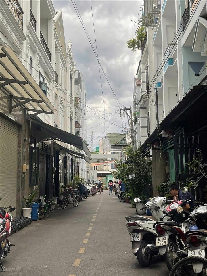 Bán nhà thủ đức giá 3ty570, hẻm rộng, sổ hồng riêng, khu dân cư an ninh, phía sau giga mall