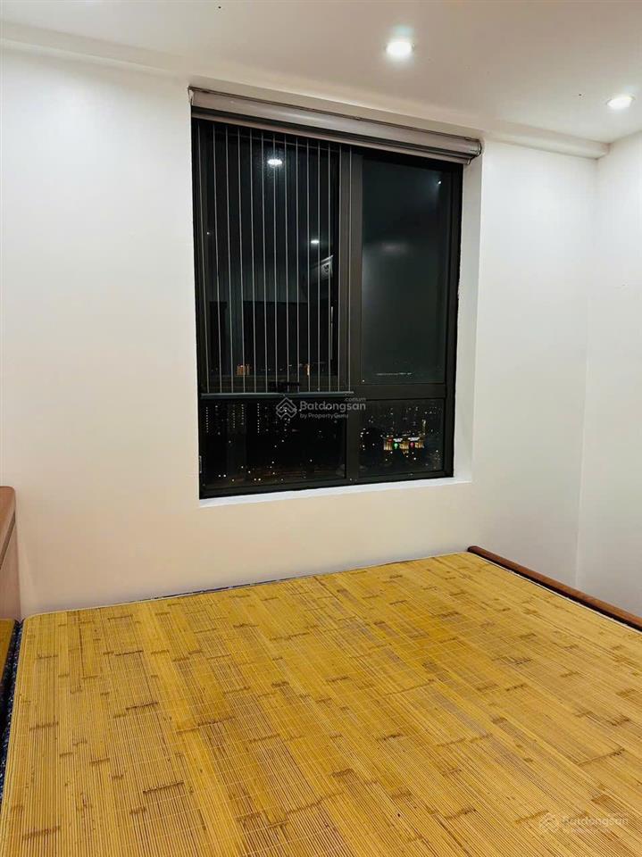 Chính chủ bán căn góc view thành phố, sang tên luôn 3n full nội thất,nhà mới đẹp, toà n04 ecohome 3