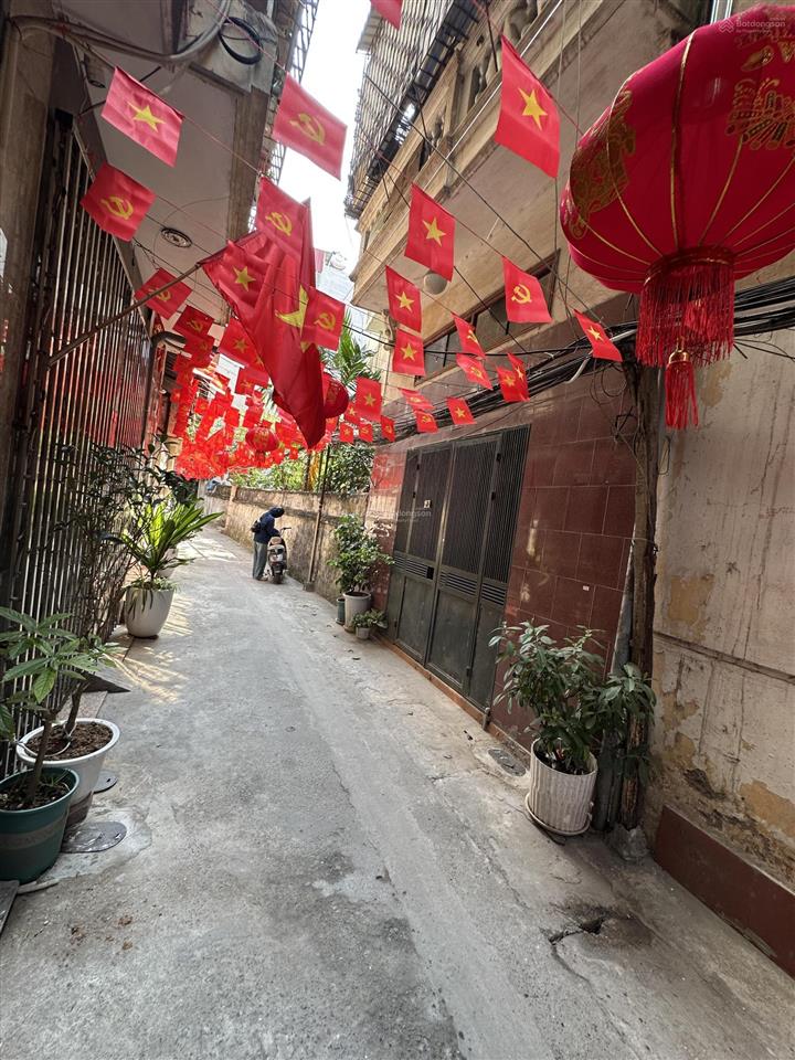 40,9m2 hơn 9 tỷ ngõ 639 hoàng hoa thám