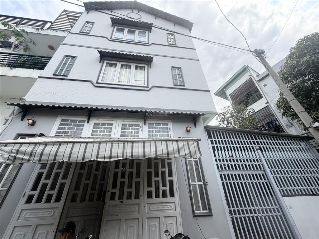 Bán nhà linh đông thủ đức 3 tầng giá 6,5 tỷ, 95m2, 3pn, 3wc