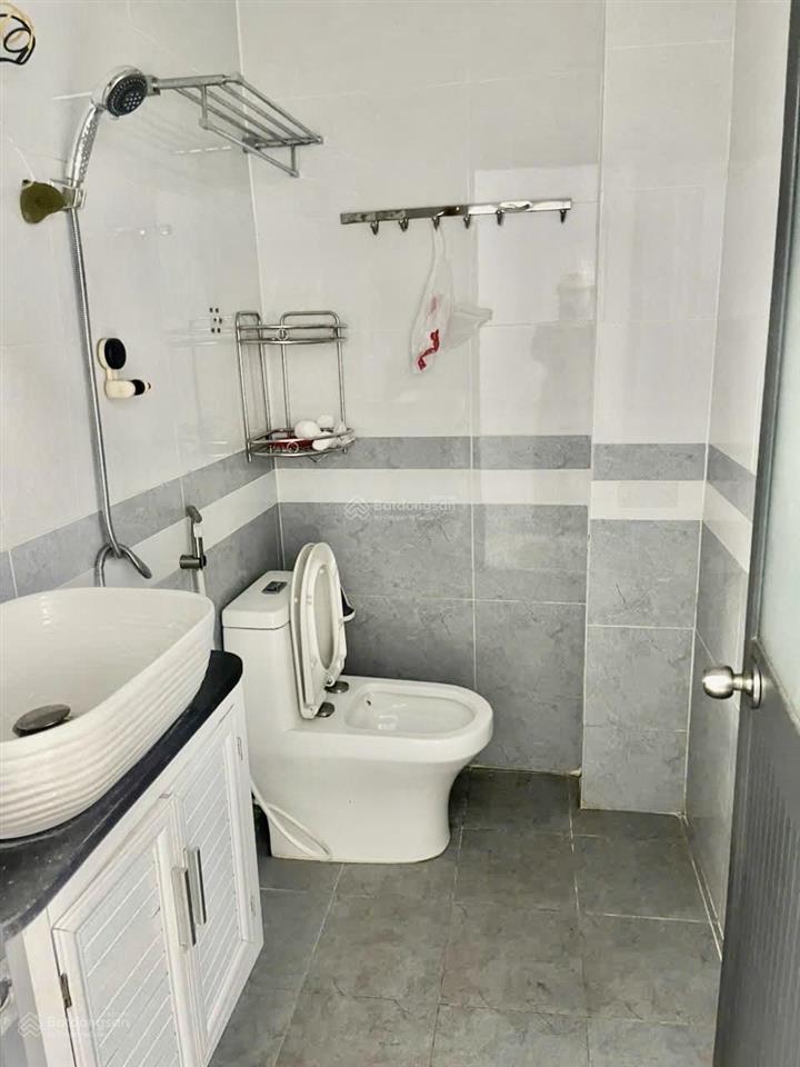 Bán nhà hiệp bình chánh thủ đức hèm ô tô 103 m2 chỉ 8,8 tỷ