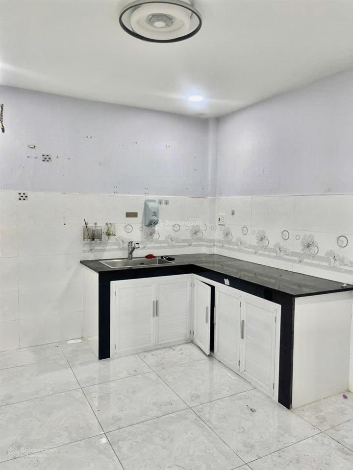 Bán nhà hiệp bình chánh thủ đức hèm ô tô 103 m2 chỉ 8,8 tỷ