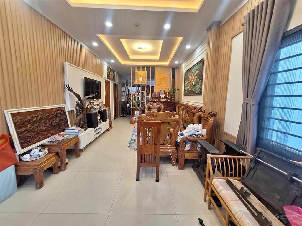 Bán nhà hiệp bình chánh, thủ đức, 240m2, 9pn ngang 8m vừa ở vừa cho thuê 30 tr/tháng