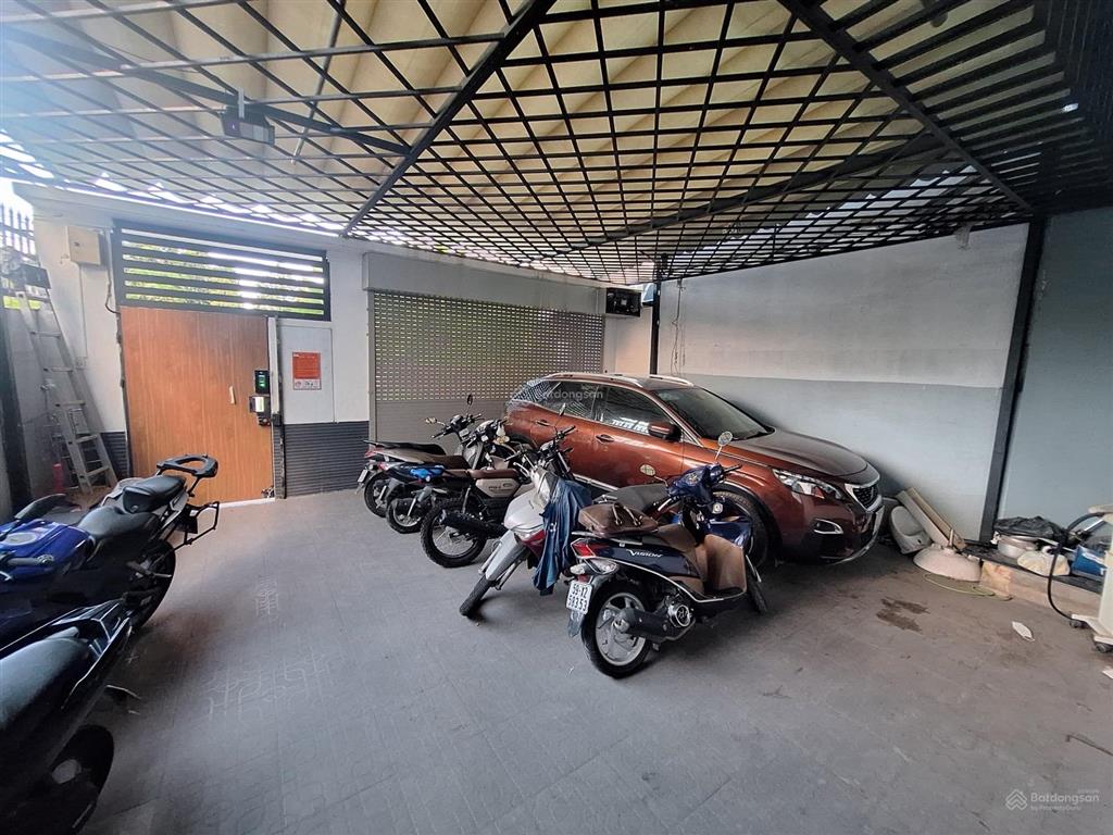 Bán nhà hiệp bình chánh, thủ đức, 240m2, 9pn ngang 8m vừa ở vừa cho thuê 30 tr/tháng