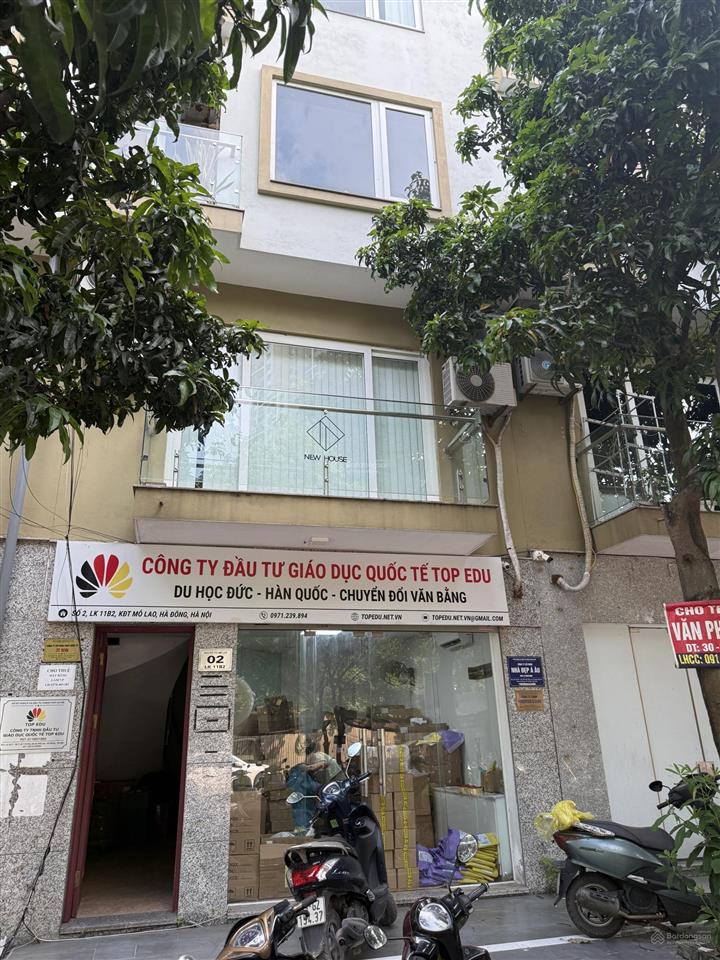 Căn duy nhất của dãy 11a11b làng việt kiều vị trí sát hồ đaieeuf hoà xung quanh
