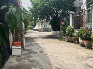 Bán nhà chính chủ 80m, sát trường cao đẳng điện lực q12