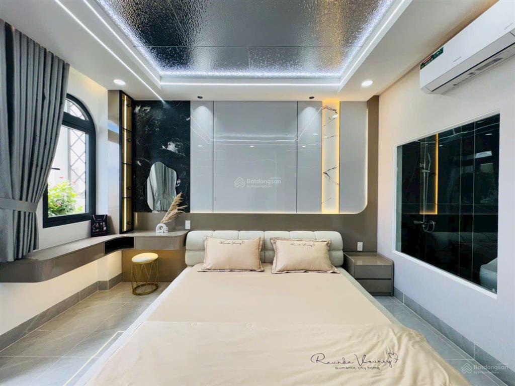 Chủ cần tiền trả nợ ngân hàng, cần bán gấp nhà q12