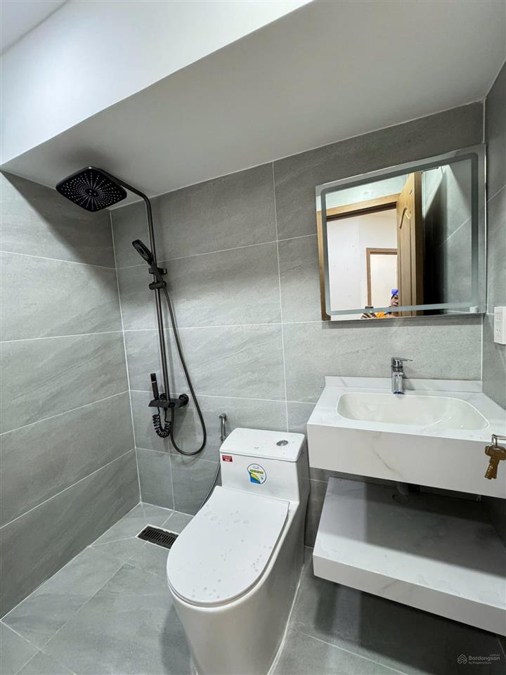 Bán căn hộ cc hưng vượng 3 pháp lý sổ hồng  dt 60m2  2pn 2wc  giá 4,65tỷ   0905 134 *** hiếu