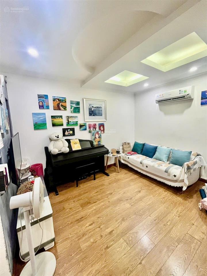 Bán căn hộ hưng vượng 2  dt 58m nét  2pn  1wc  giá 4,05tỷ   0905 134 *** hiếu
