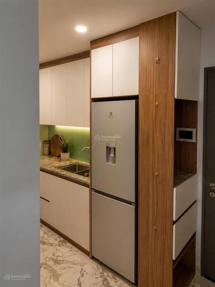 Bán căn hộ saigon south residences  dt 65 m2  2pn + 2wc  giá 5,3 tỷ   0905 134 *** hiếu.