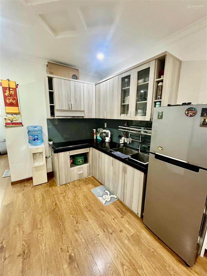 Cho thuê hưng vượng 2, 71m 2pn 1wc full nt, 10tr/tháng  0905 134 *** hiếu