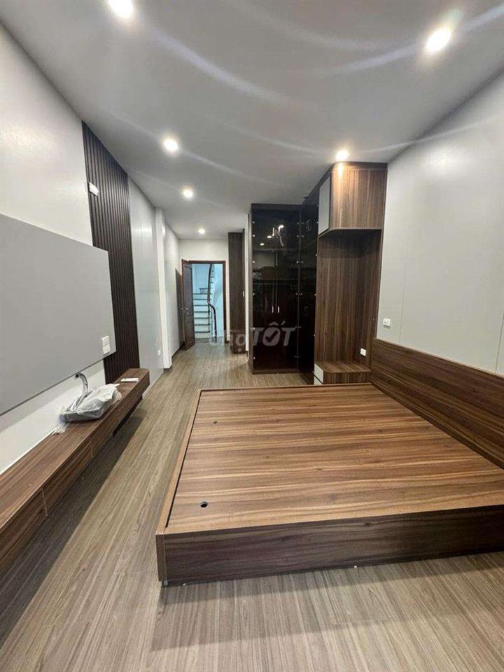 Nhà Xuân Đỉnh Ngoại Giao Đoàn 35m2 x 6 tầng thang máy, full đồ hơn 9đ