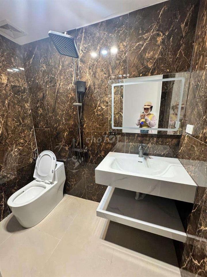 Nhà Xuân Đỉnh Ngoại Giao Đoàn 35m2 x 6 tầng thang máy, full đồ hơn 9đ