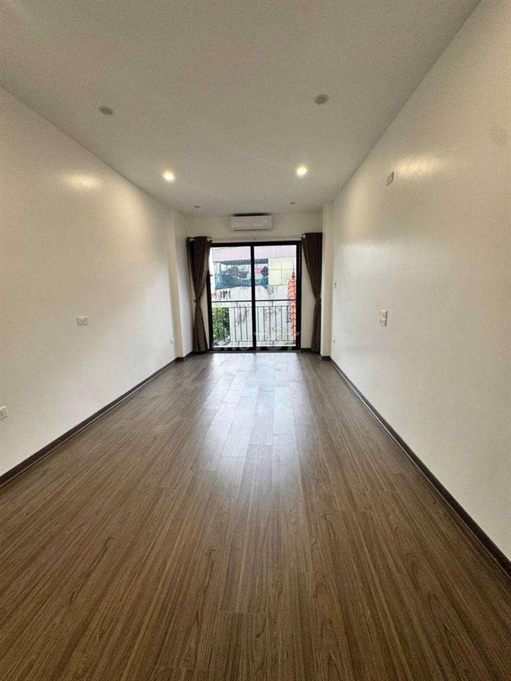 Nhà Xuân Đỉnh Ngoại Giao Đoàn 35m2 x 6 tầng thang máy, full đồ hơn 9đ