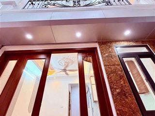 Xuân Đỉnh Ngoại Giao Đoàn 35m2 mt5m 5T thang máy, chủ chào hơn8đ có tl