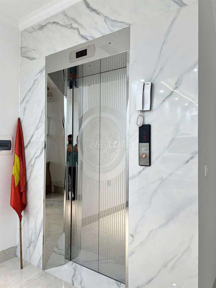 Phân Lô Trần Quốc Hoàn / Cầu Giấy - 40m2 x 7T thang máy, ô tô tránh,KD